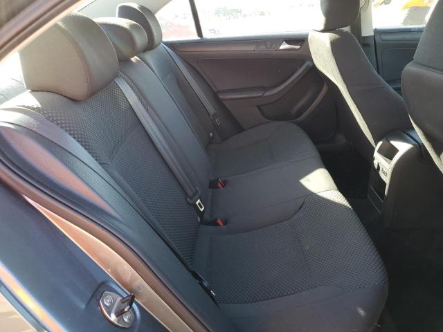 3VW2K7AJXEM304764 - 2014 VOLKSWAGEN JETTA BASE رمادي صورة 6
