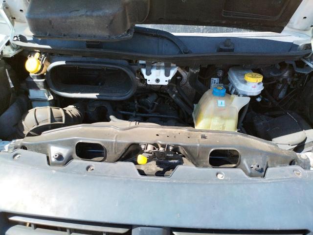 3C6TRVDG5JE108721 - 2018 RAM PROMASTER 白色 照片 7