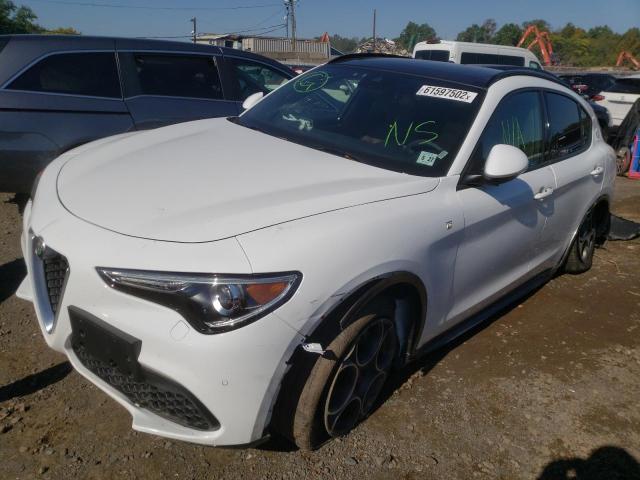 ZASPAKBN7N7D29364 - 2022 ALFA ROMEO STELVIO TI WHITE photo 2