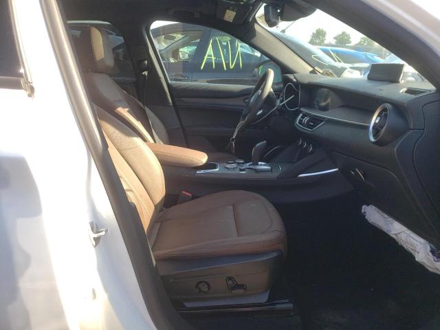 ZASPAKBN7N7D29364 - 2022 ALFA ROMEO STELVIO TI WHITE photo 5