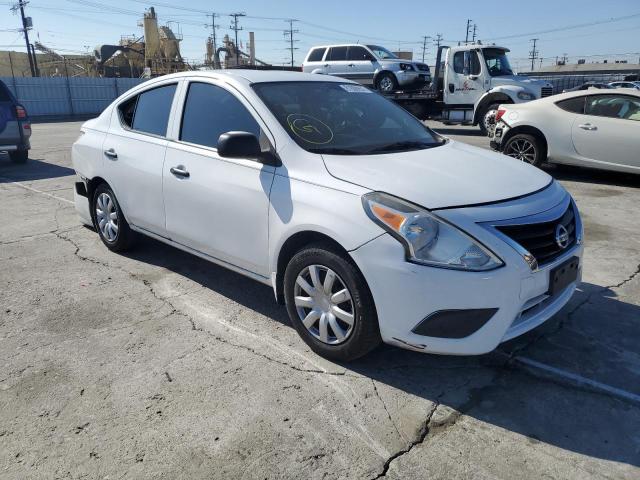 3N1CN7AP3FL805671 - 2015 NISSAN VERSA S WHITE photo 1