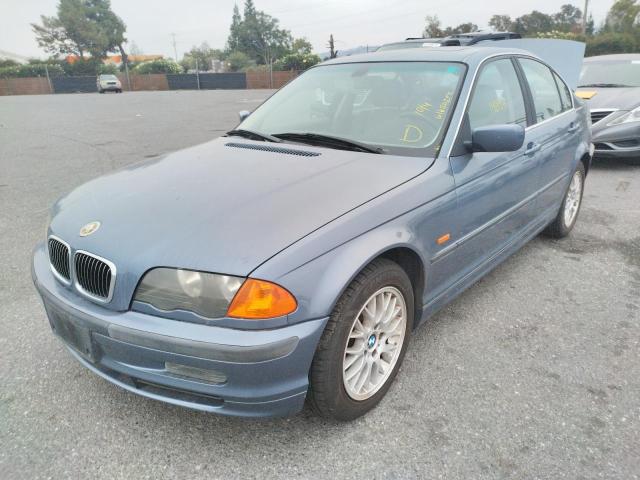 WBAAM5331XFR00504 - 1999 BMW 328 I AUTO BLUE photo 2