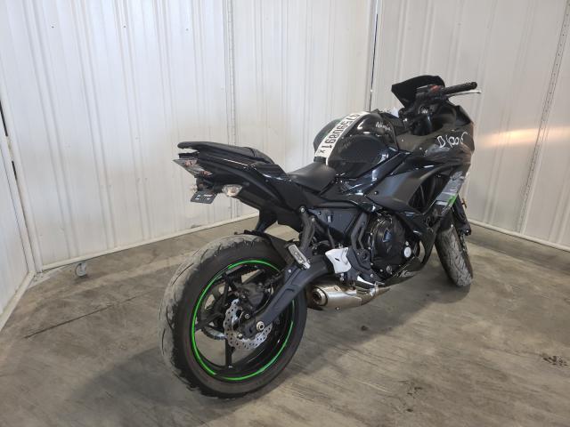 JKAEXEJ16KDA04097 - 2019 KAWASAKI EX650 J შავი ფოტო 4