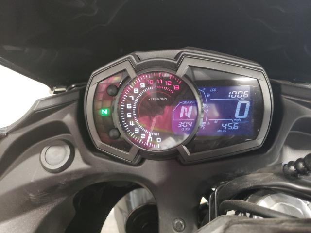 JKAEXEJ16KDA04097 - 2019 KAWASAKI EX650 J შავი ფოტო 8