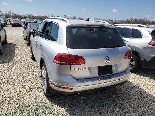 WVGGF7BP9HD002829 - 2017 VOLKSWAGEN TOUAREG EX ვერცხლისფერი ფოტო 3