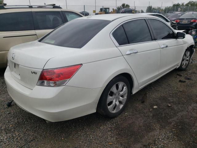 1HGCP3F88AA003264 - 2010 HONDA ACCORD EXL WHITE photo 4