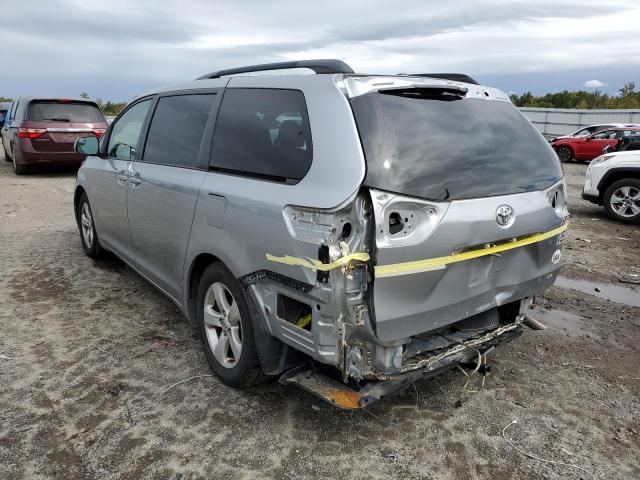 5TDKK3DC7FS572794 - 2015 TOYOTA SIENNA LE GRAY photo 3