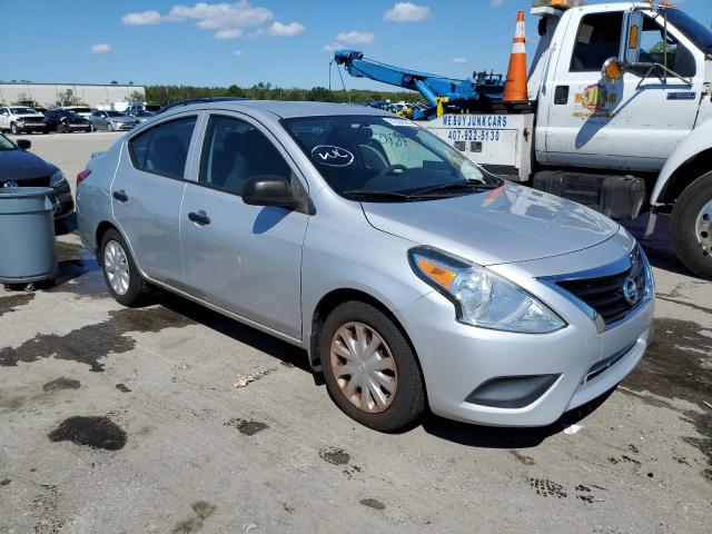 3N1CN7AP4FL917833 - 2015 NISSAN VERSA S SILVER photo 1