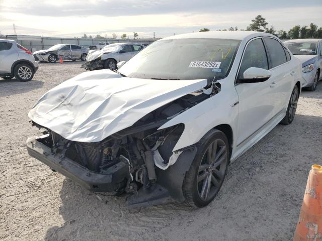 1VWDT7A39HC071795 - 2017 VOLKSWAGEN PASSAT R-L WHITE photo 2