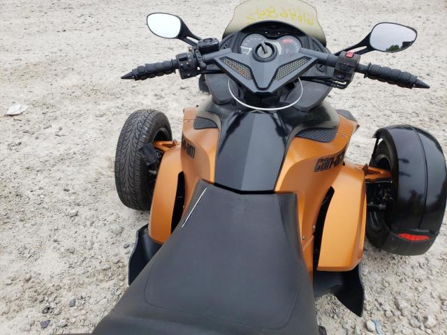 2BXJARA11BV000201 - 2011 CAN-AM SPYDER RSS ORANGE photo 5