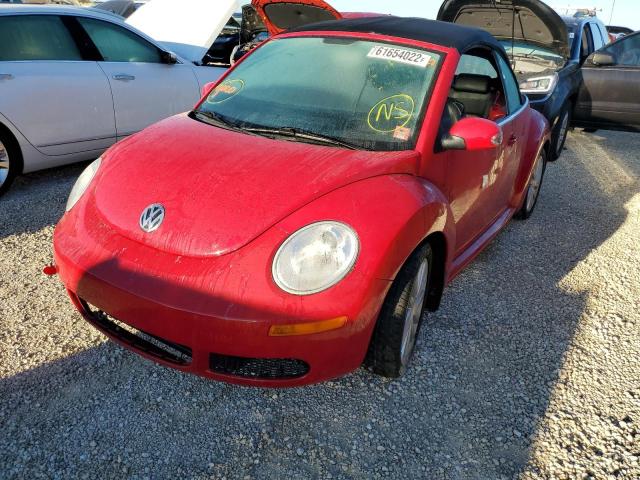 3VWRF31Y58M406938 - 2008 VOLKSWAGEN NEW BEETLE 红色 照片 2