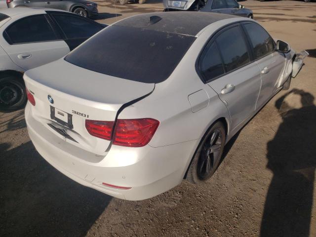 WBA3C3G52FNS76633 - 2015 BMW 320 I XDRI أبيض صورة 4