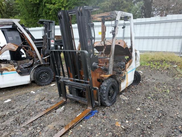 P1F29H28486 - 2022 OTHER FORK LIFT WHITE photo 2