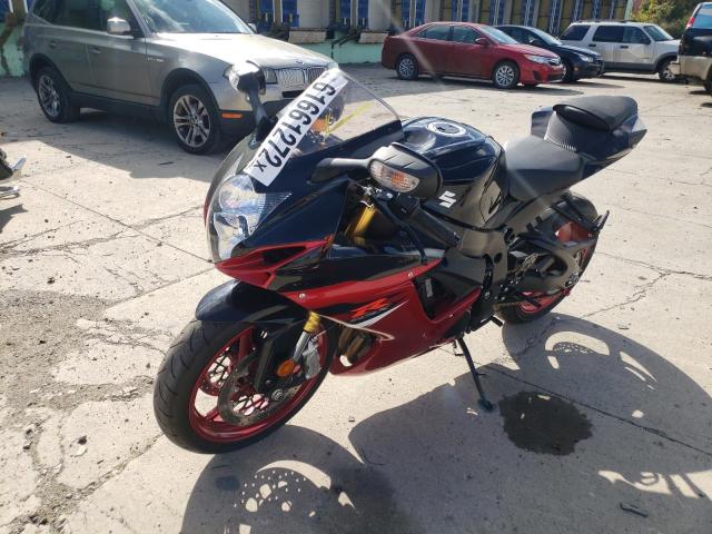 JS1GR7MA9J2100033 - 2018 SUZUKI GSX-R750 RED photo 2