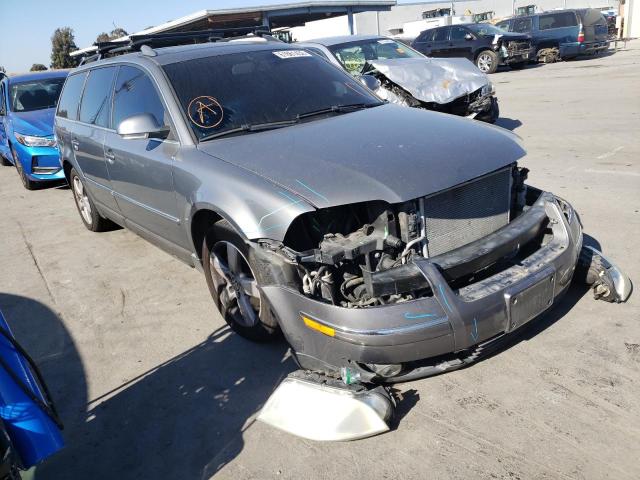 WVWWU63B65E124251 - 2005 VOLKSWAGEN PASSAT GLX Grafit foto 1