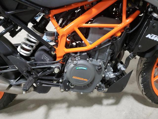 MD2JPJ409MC257642 - 2021 KTM 390 DUKE TWO TONE photo 7