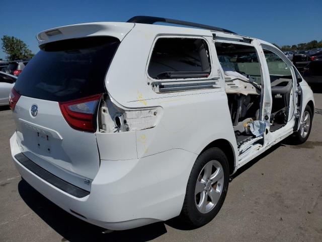 5TDKK3DC5FS616825 - 2015 TOYOTA SIENNA LE WHITE photo 4