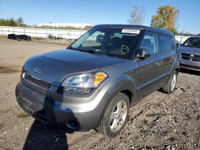 KNDJT2A2XB7259905 - 2011 KIA SOUL GRAY photo 2