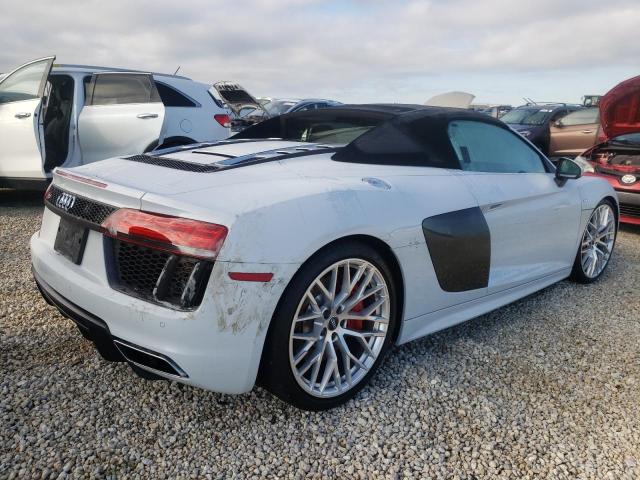 WUAVACFX7H7904720 - 2017 AUDI R8 SPYDER WHITE photo 4