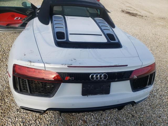 WUAVACFX7H7904720 - 2017 AUDI R8 SPYDER WHITE photo 7