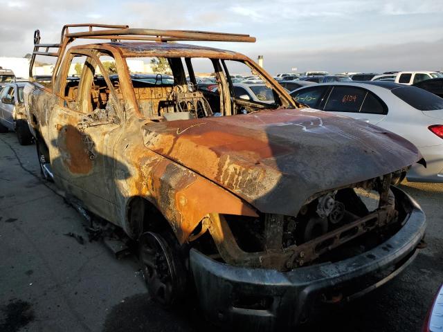 3C6UR5DL4JG177017 - 2018 RAM 2500 SLT 白色 照片 1