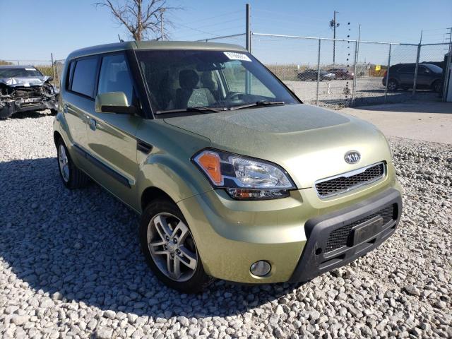 KNDJT2A25A7043040 - 2010 KIA SOUL GREEN photo 1