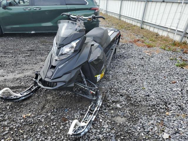 2BPSUWEA3EV000077 - 2014 SKI DOO RENEGADE BLACK photo 2