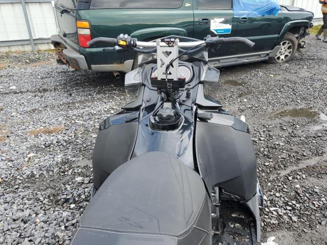 2BPSUWEA3EV000077 - 2014 SKI DOO RENEGADE BLACK photo 5