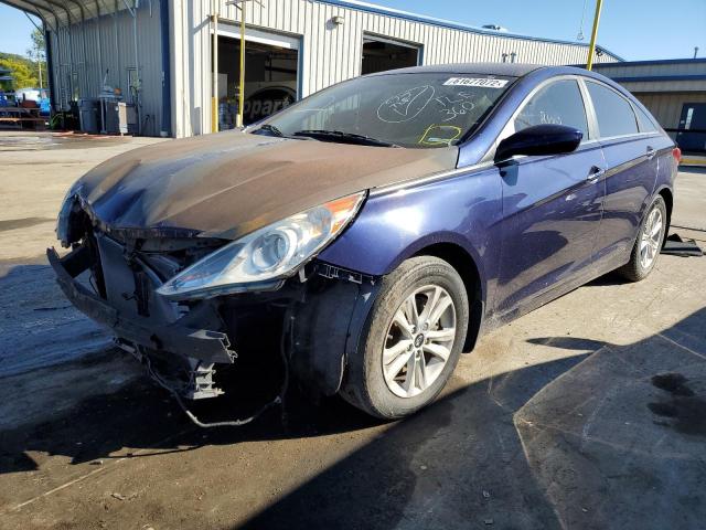 5NPEB4AC8DH579523 - 2013 HYUNDAI SONATA GLS BLUE photo 2