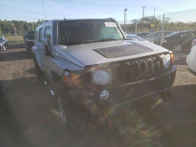 5GTDN13E378103109 - 2007 HUMMER H3 SILVER photo 1
