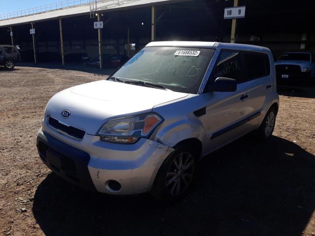 KNDJT2A15B7717695 - 2011 KIA SOUL SILVER photo 2