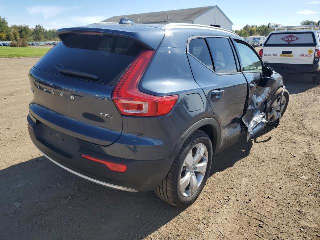 YV4162UK8N2766884 - 2022 VOLVO XC40 T5 MO BLUE photo 4