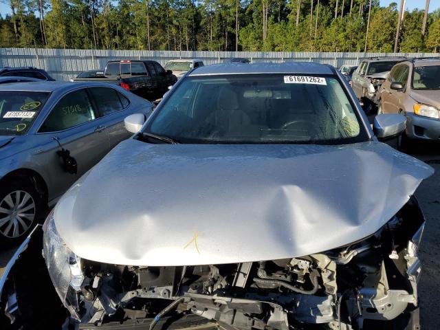 JA4AS3AA2KZ016524 - 2019 MITSUBISHI ECLIPSE CR SILVER photo 7