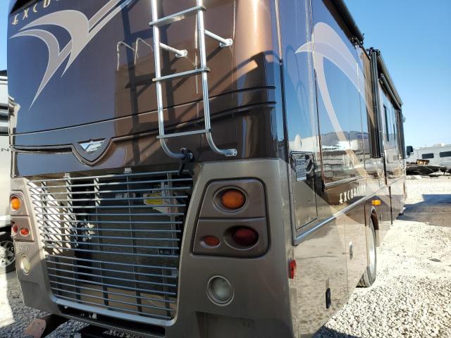 4UZACJBS18CAJ3624 - 2008 FREIGHTLINER CHASSIS BROWN photo 4