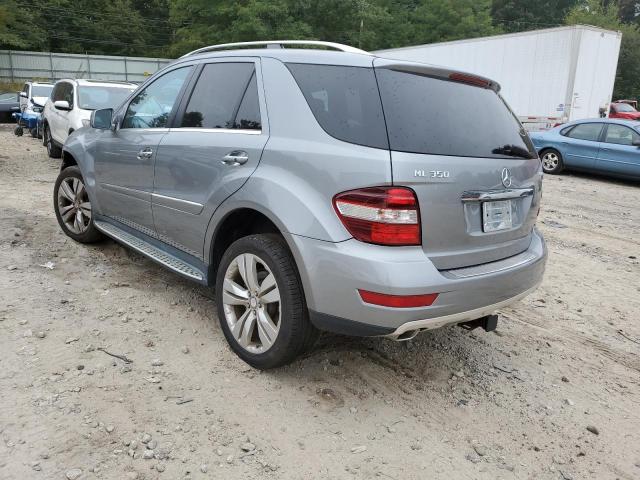 4JGBB8GB3BA627809 - 2011 MERCEDES-BENZ ML 350 4MA GRAY photo 3