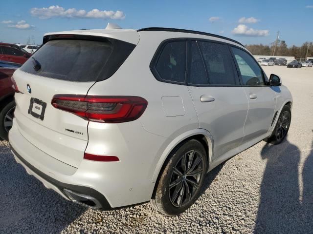 5UXCR6C52KLL28937 - 2019 BMW X5 XDRIVE4 WHITE photo 4