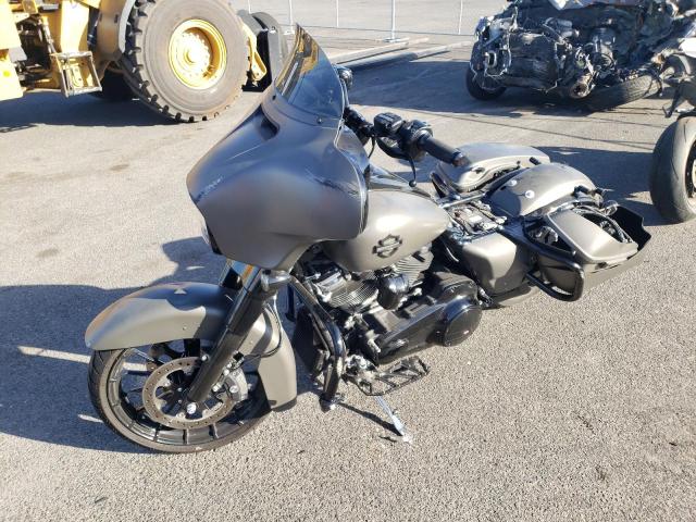 1HD1KRC33JB619642 - 2018 HARLEY-DAVIDSON FLHXS STRE GRAY photo 2