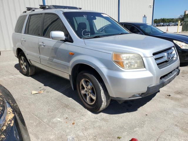 5FNYF28328B003927 - 2008 HONDA PILOT SE SILVER photo 1