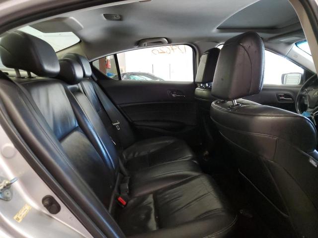 19VDE1F78DE008303 - 2013 ACURA ILX 20 TEC SILVER photo 6