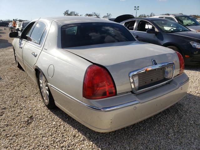 1LNHM81WX5Y604541 - 2005 LINCOLN TOWN CAR S SILVER photo 3