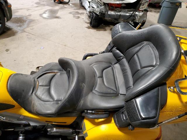 1HFSC47481A000832 - 2001 HONDA GL1800 A YELLOW photo 6