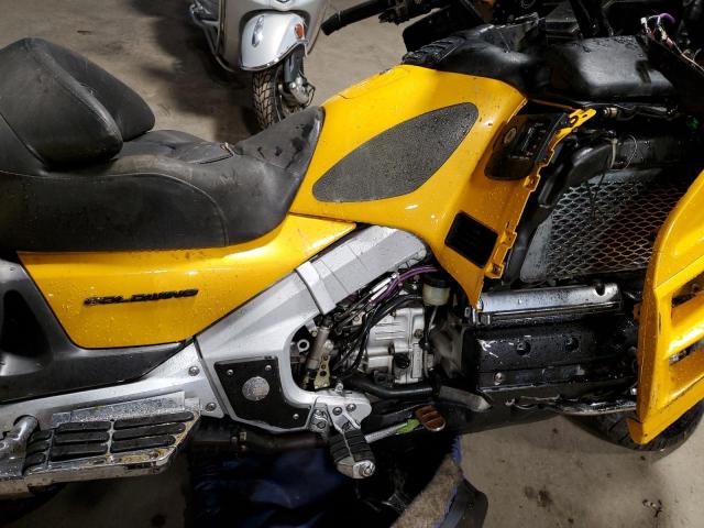 1HFSC47481A000832 - 2001 HONDA GL1800 A YELLOW photo 7