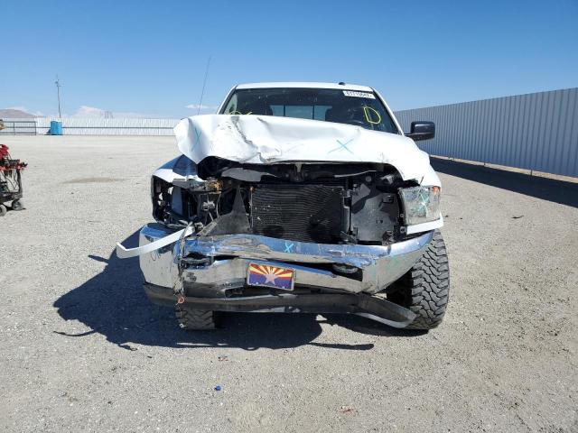 3C6UR5DLXHG605862 - 2017 RAM 2500 SLT 白色 照片 9