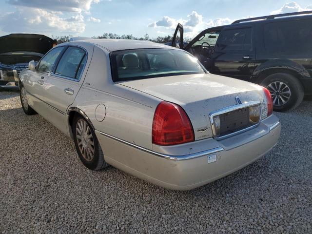 1LNHM83W44Y657277 - 2004 LINCOLN TOWN CAR U BEIGE photo 3