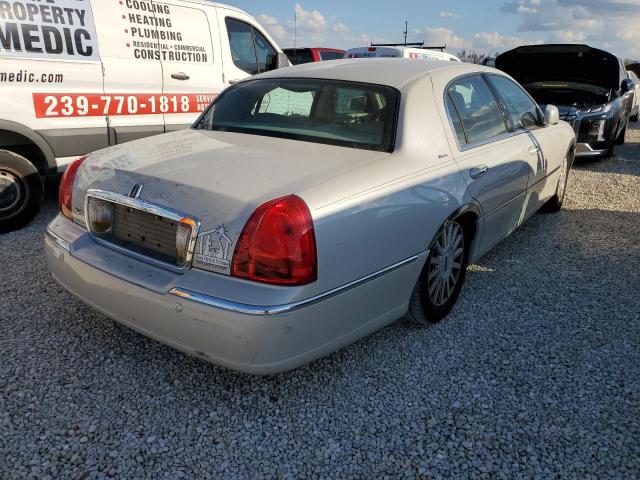 1LNHM83W44Y657277 - 2004 LINCOLN TOWN CAR U BEIGE photo 4