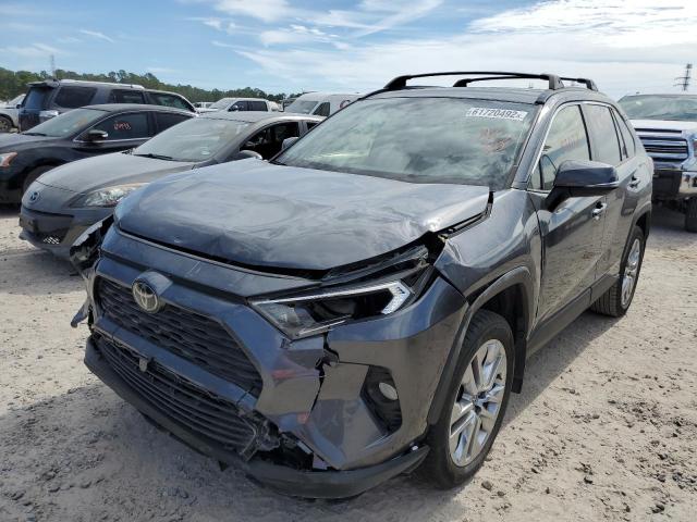 JTMA1RFV0LD529003 - 2020 TOYOTA RAV4 XLE P GRAY photo 2