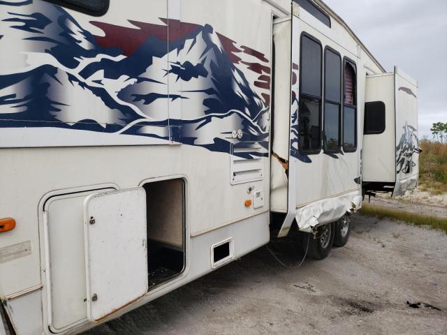 4YDF368245D513002 - 2005 KEYSTONE MONTANA WHITE photo 9