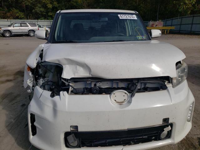 JTLZE4FE3DJ038636 - 2013 TOYOTA SCION XB 白色 照片 9