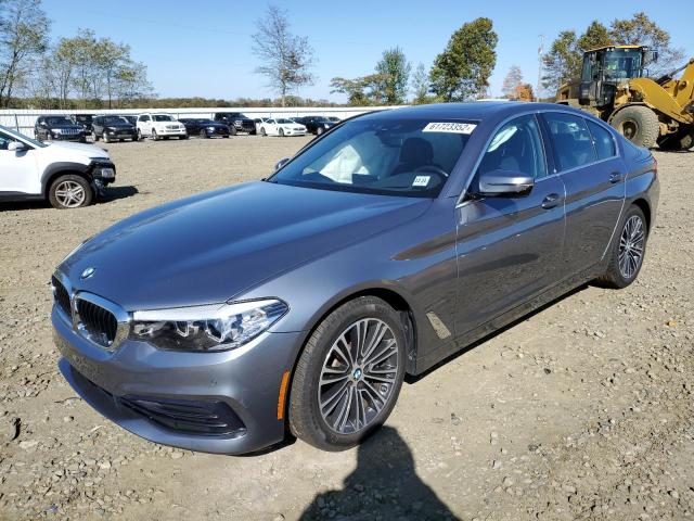 WBAJA7C54KWW32126 - 2019 BMW 530 XI SILVER photo 2