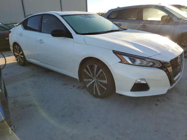 1N4BL4CV9KC186904 - 2019 NISSAN ALTIMA SR WHITE photo 1